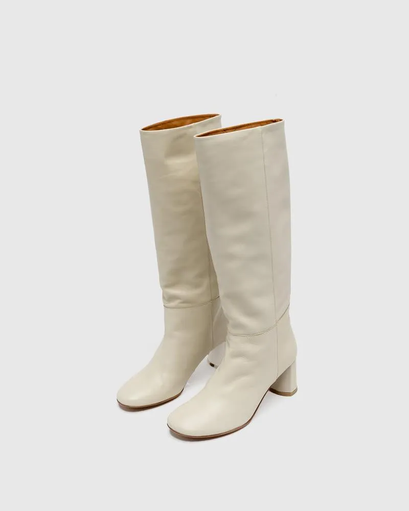 Donna Round Toe Leather Tall Boots in Hueso