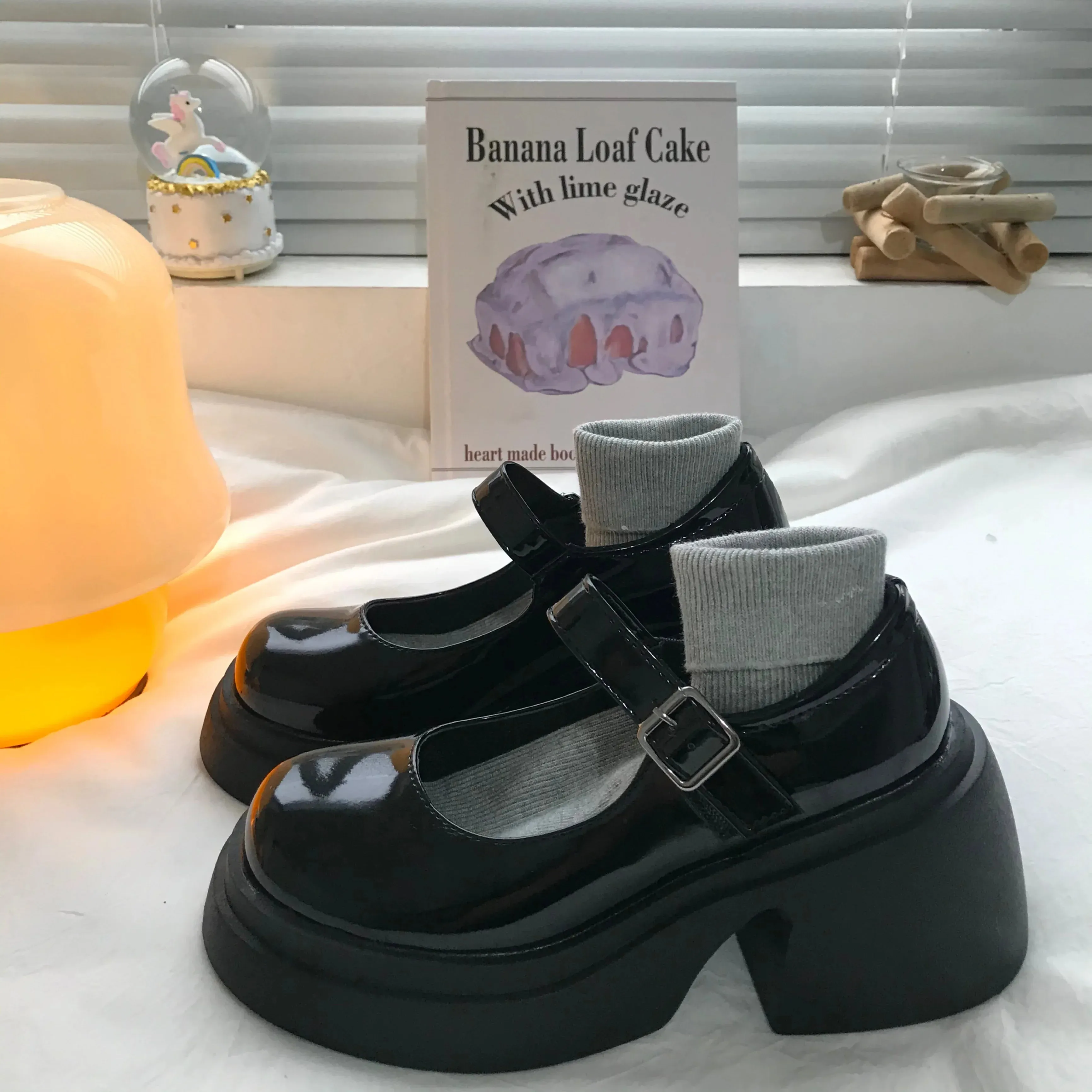 Hnzxzm Platform Mary Jane Shoes 2024 New Women's Shoes Women Thick Heels Trendy Street Lolita Shoes Round Toe Ankle Strap  Pumps