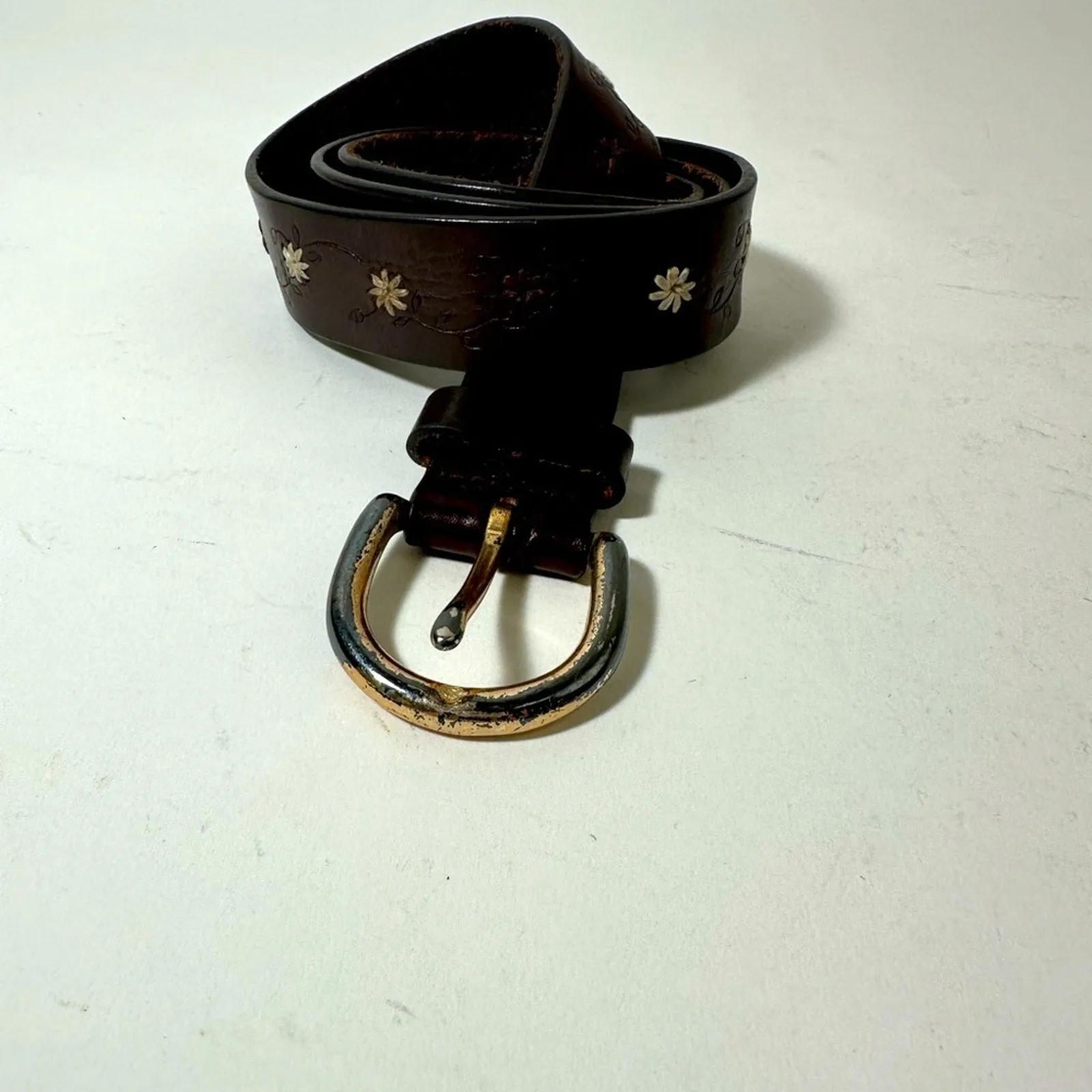 Limited Leather Daisy Belt
