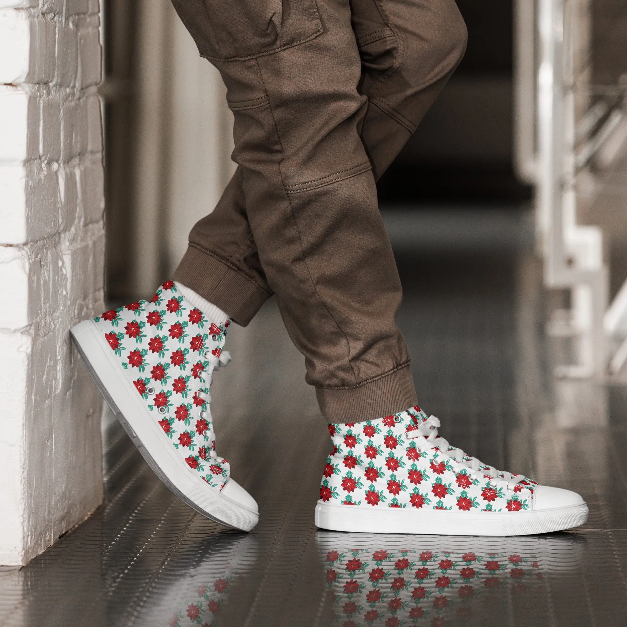 Men Christmas High Top Canvas Shoes (Glamourange Holiday Magic Canvas Shoes For Men - 0017)