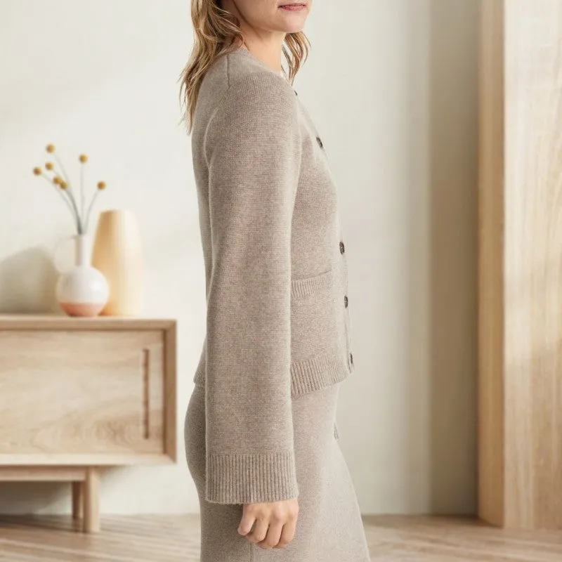 Pre-Christmas discount, super soft button cardigan