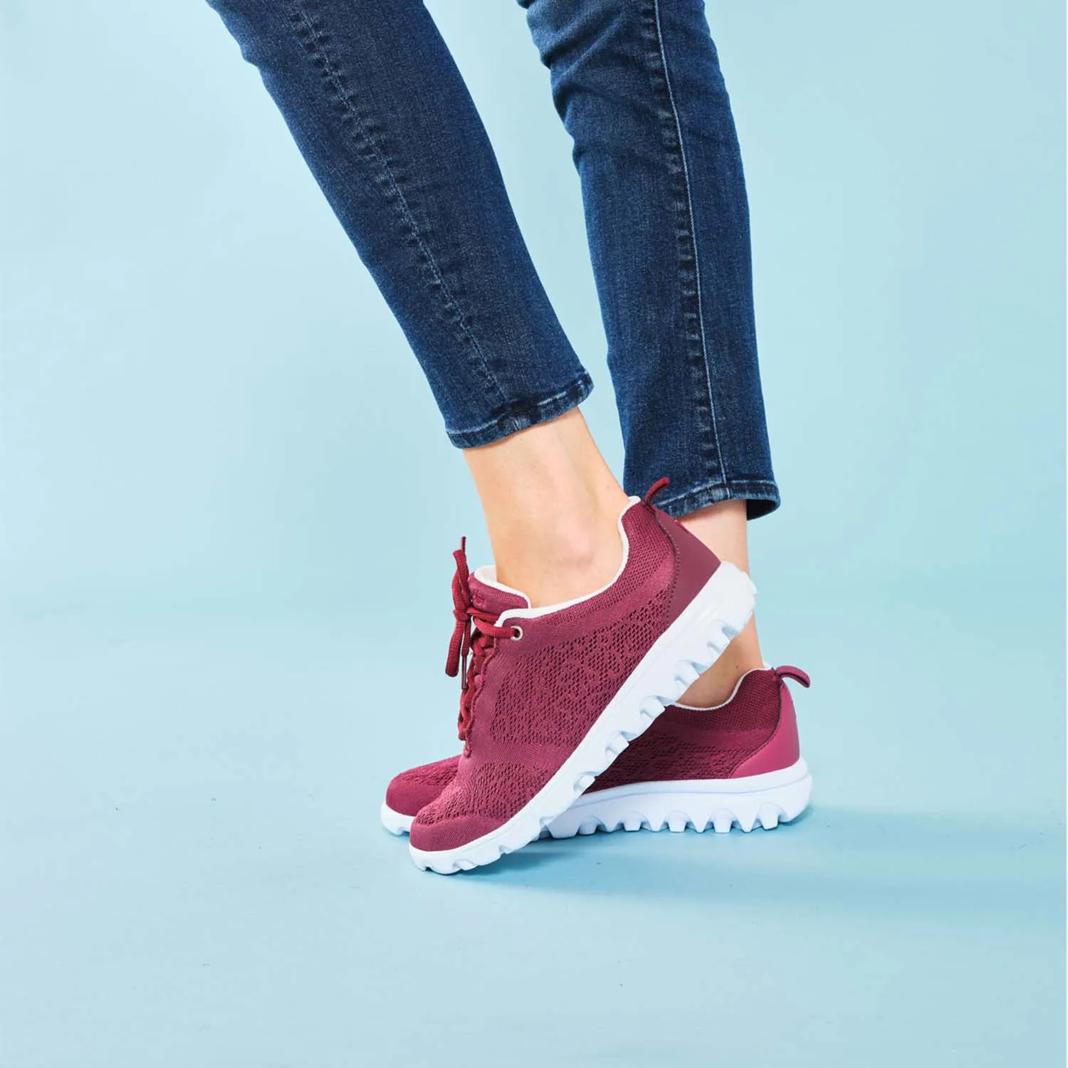 Propet Women's TravelActiv Shoes Cranberry